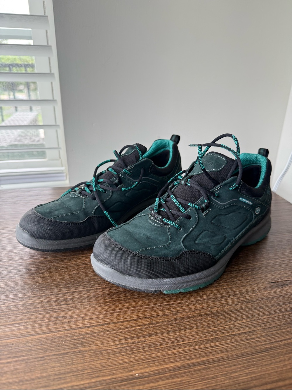Men's Athletic Trail Sneakers — Black & Teal